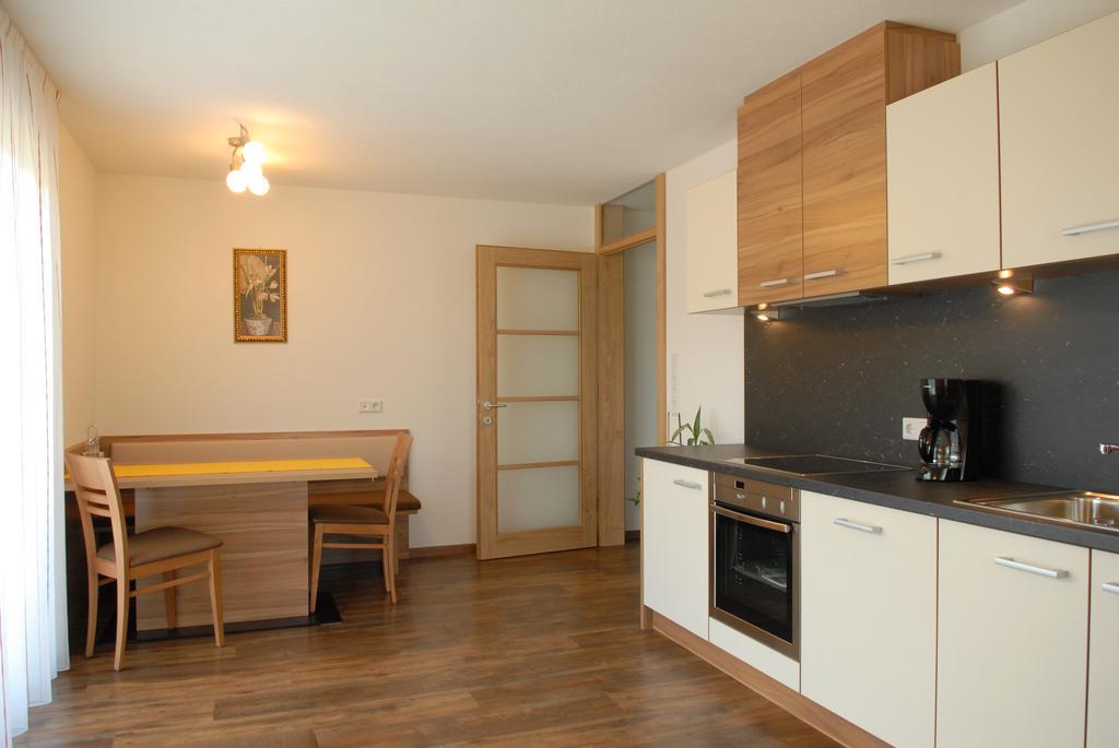 Appartament Eichnerhof Chienes Phòng bức ảnh