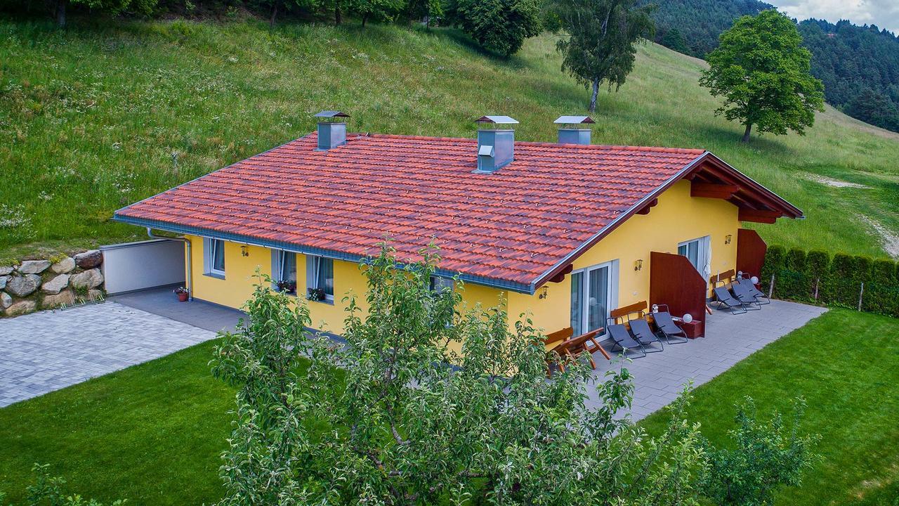 Appartament Eichnerhof Chienes Ngoại thất bức ảnh