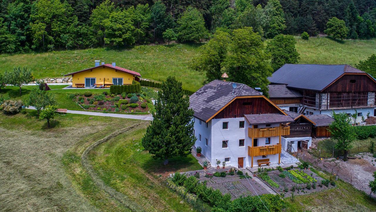 Appartament Eichnerhof Chienes Ngoại thất bức ảnh